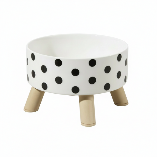 Tigela com pontos pretos para gatos