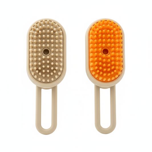 Escovas de grooming de frente com fundo branco